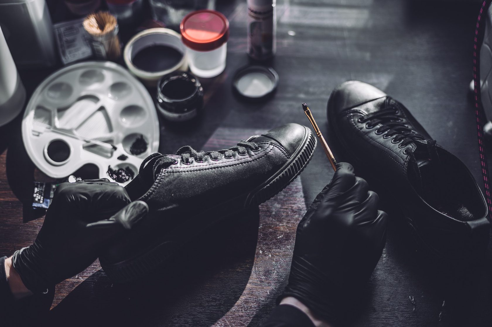 Химчистка обуви два брата в Москве. Чистка любой обуви