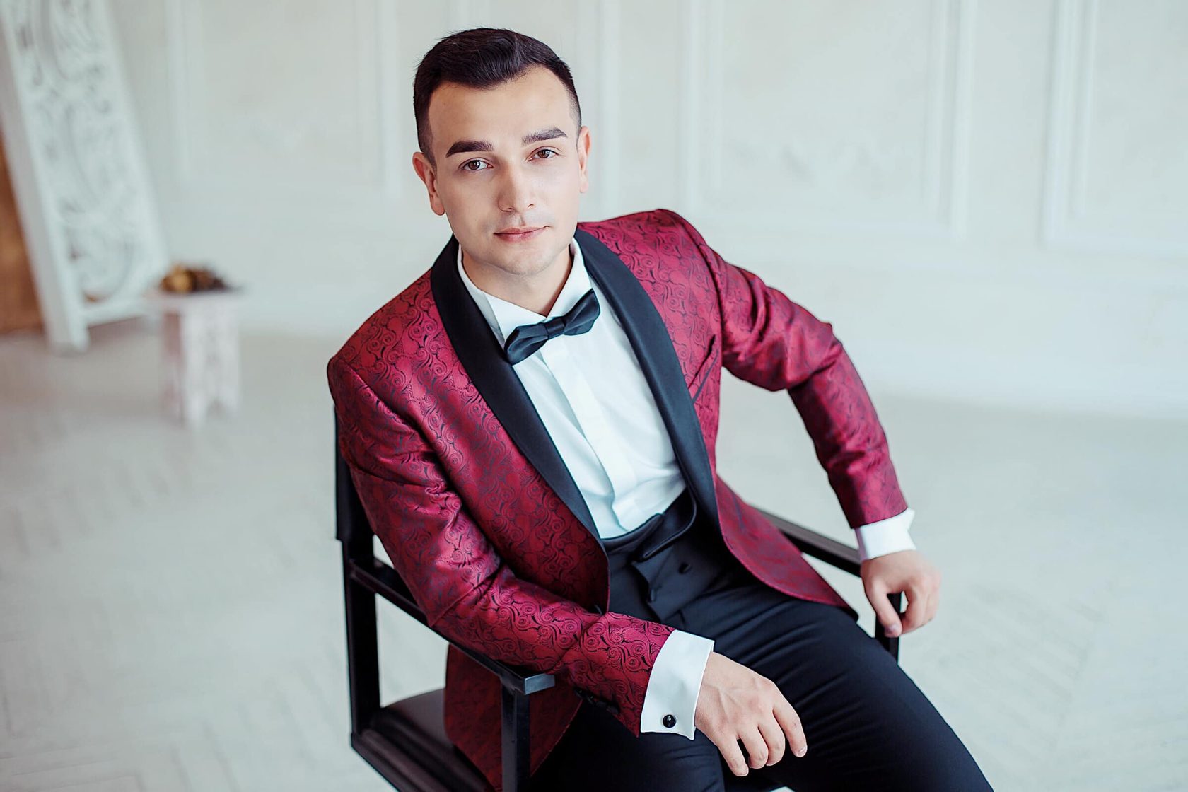 ведущий свадьба москва