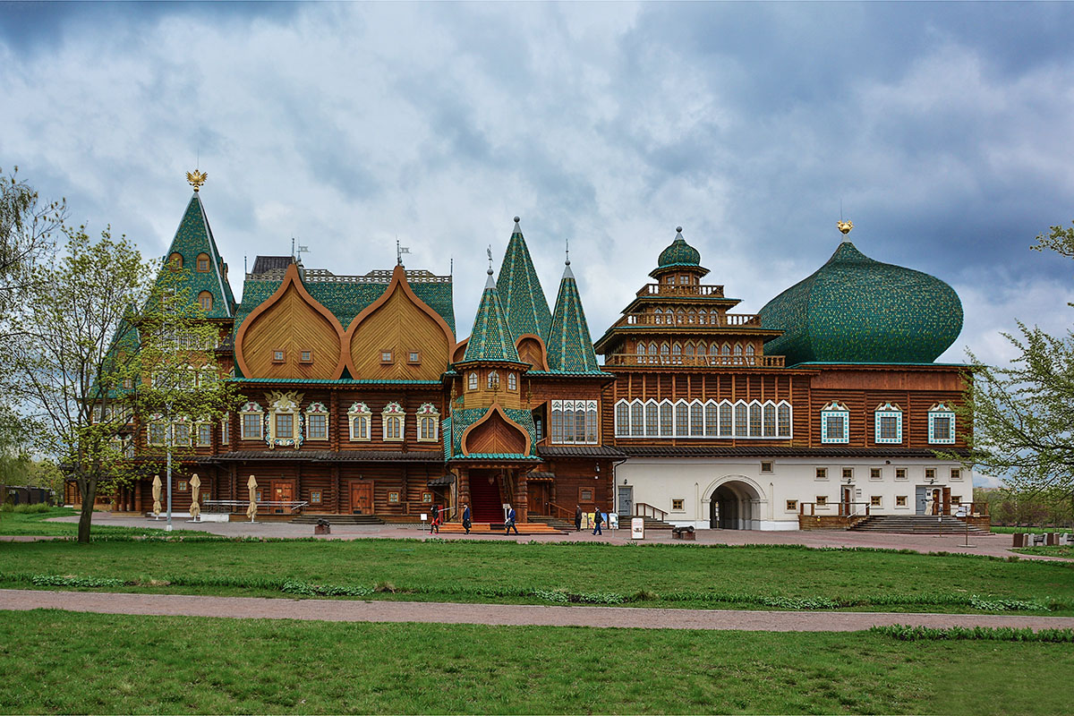 дворец алексея михайловича внутри