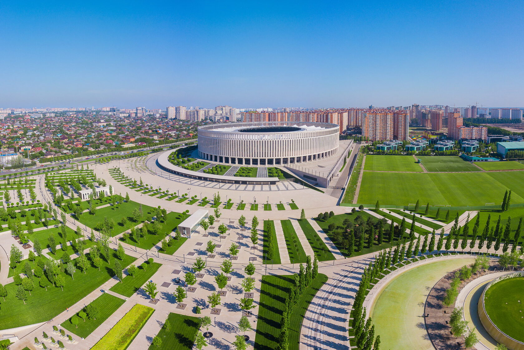 Панорама стадиона Краснодар с парком