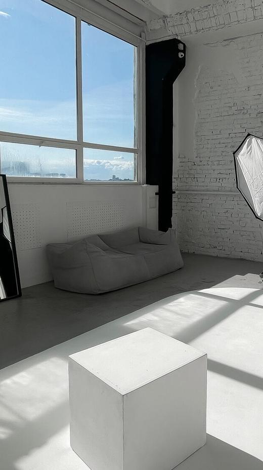 зал Начало в фотостудии BASE