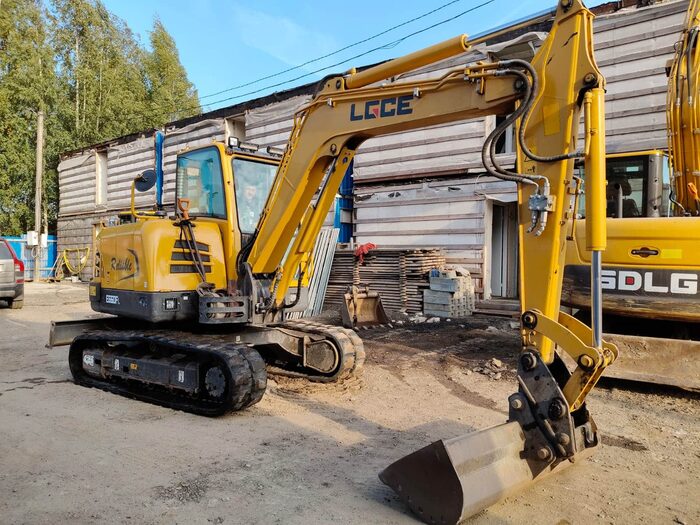 Мини-экскаватор LGCE E660F