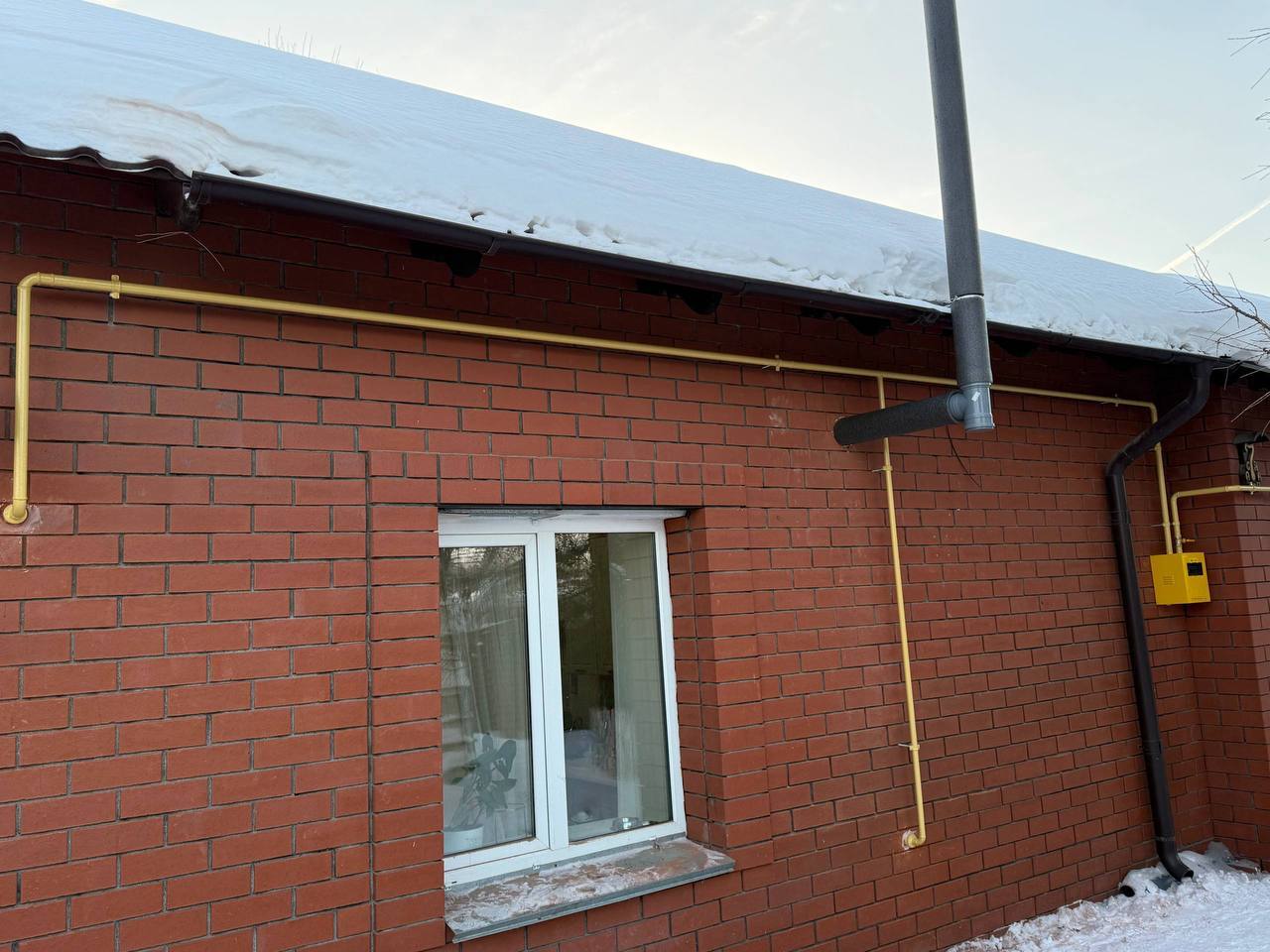 Газопровод на фасаде