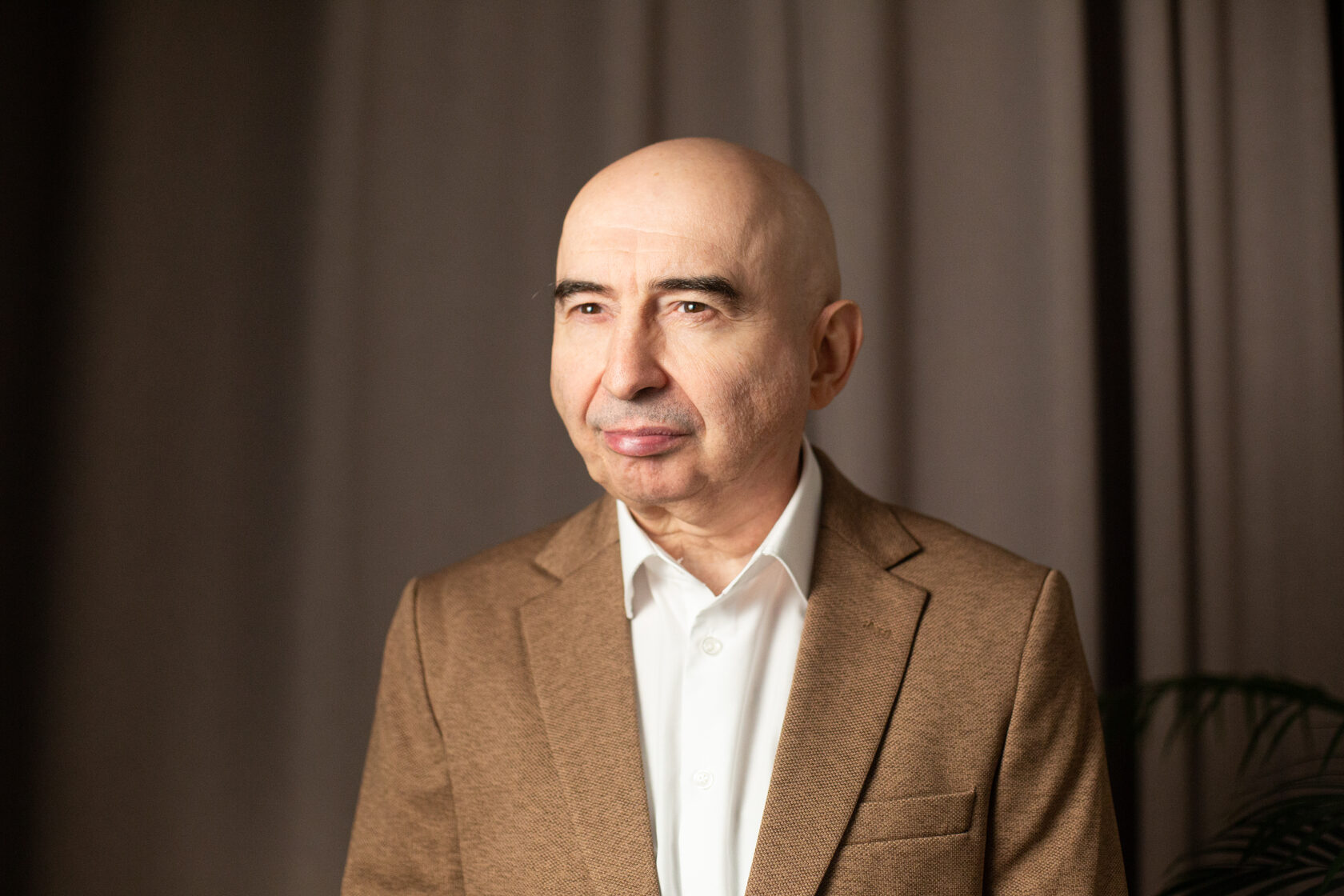 Энвер Измайлов