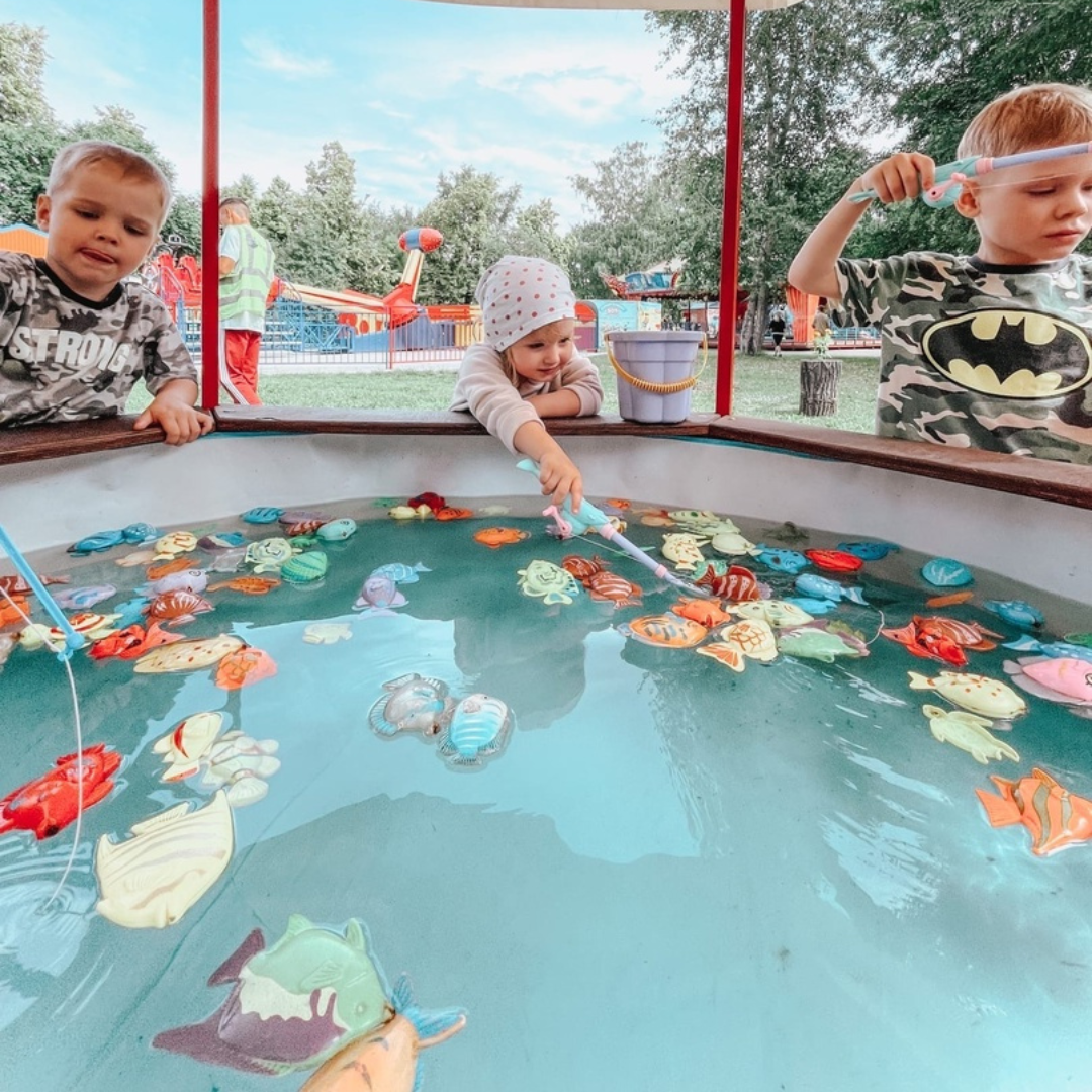 Призовая игра. Налови ведёрко рыбок и игрушка твоя! Аттракцион «Рыбалочка» предназначена для развлечения детей от 2х лет.