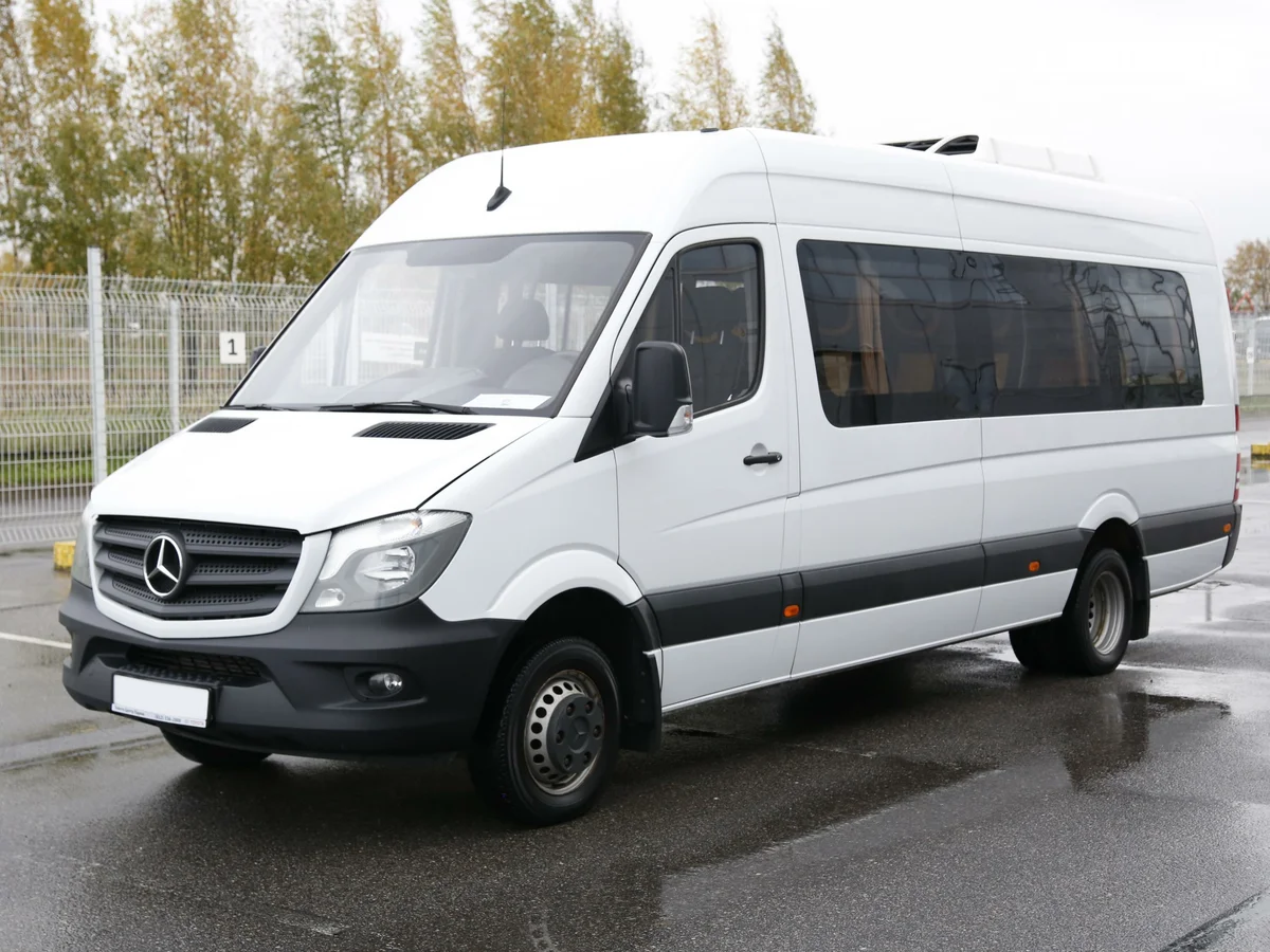 Sprinters 2017 года. Mercedes-Benz Sprinter 515. Мерседес Спринтер пассажирский. Mercedes Sprinter 2016. Mercedes-Benz Sprinter 2005