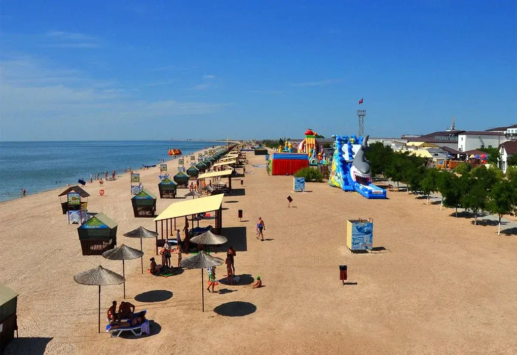 Пляж Казачий Берег в Должанской