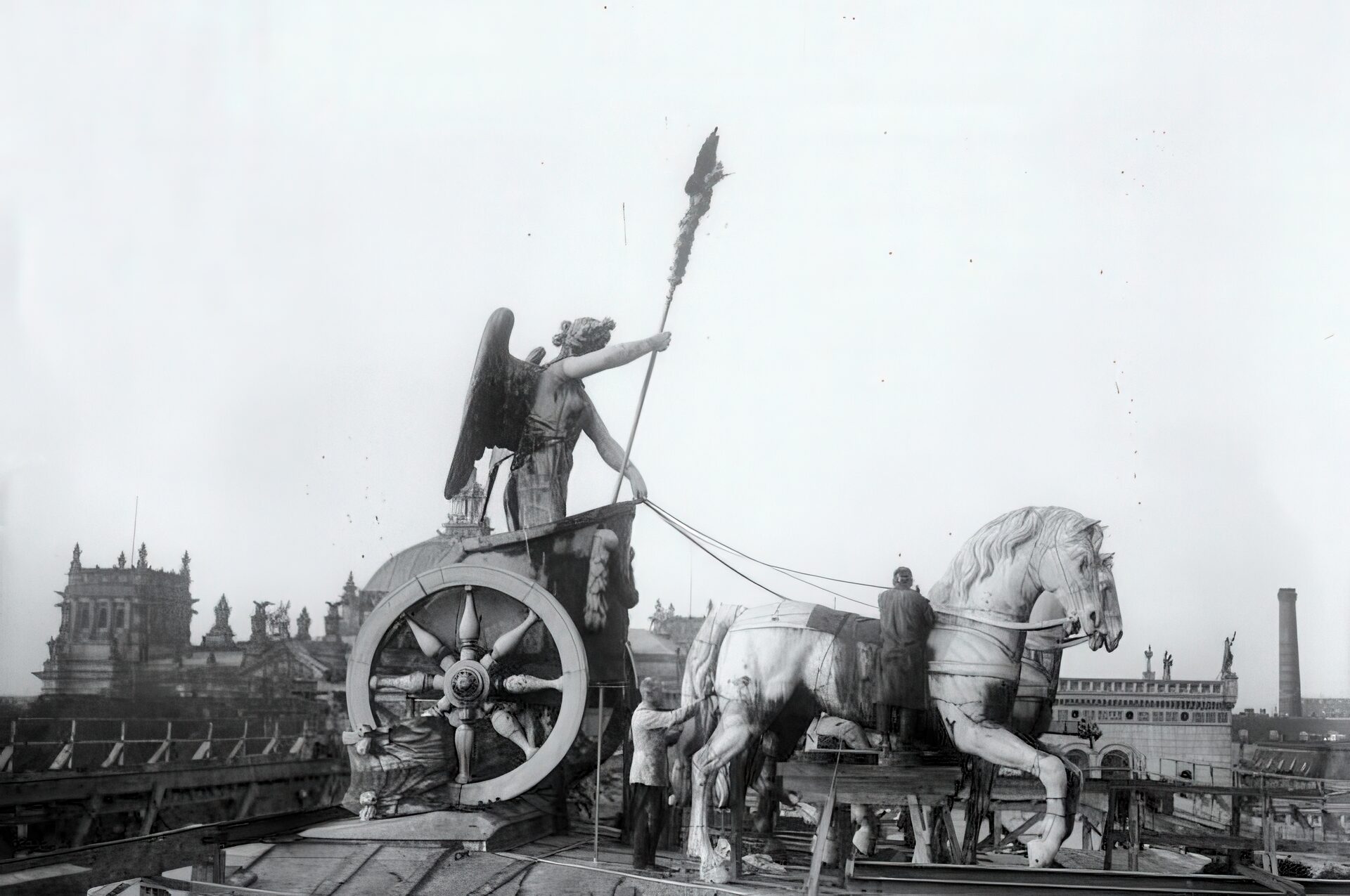 Взгляд свидетелей – фотографии Берлина.