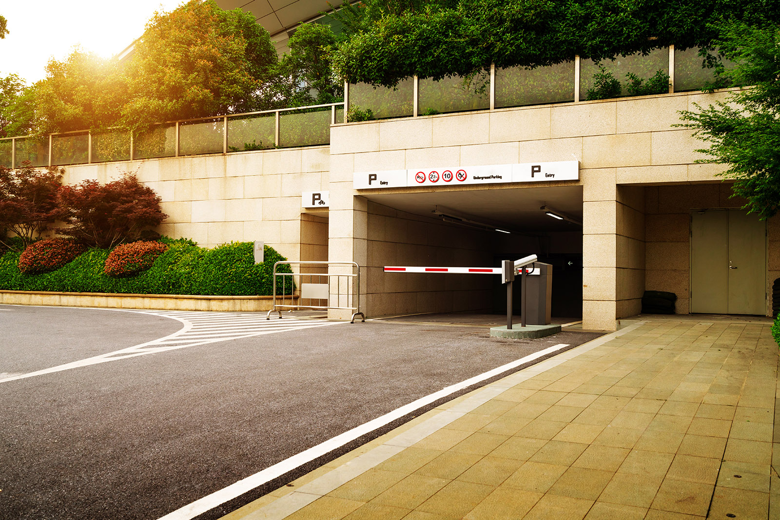 Public white. Underground parking entrance. Парк entrance. Рампа паркинга. Автостоянка Эстетика.