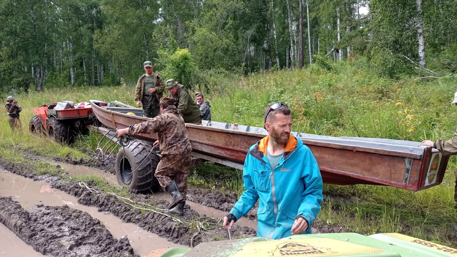 малый кетам. кеты красноярского края. туалет зооэкспресс  кэт малый. традиции народов красноярского края кеты. национальная одежда кетов.