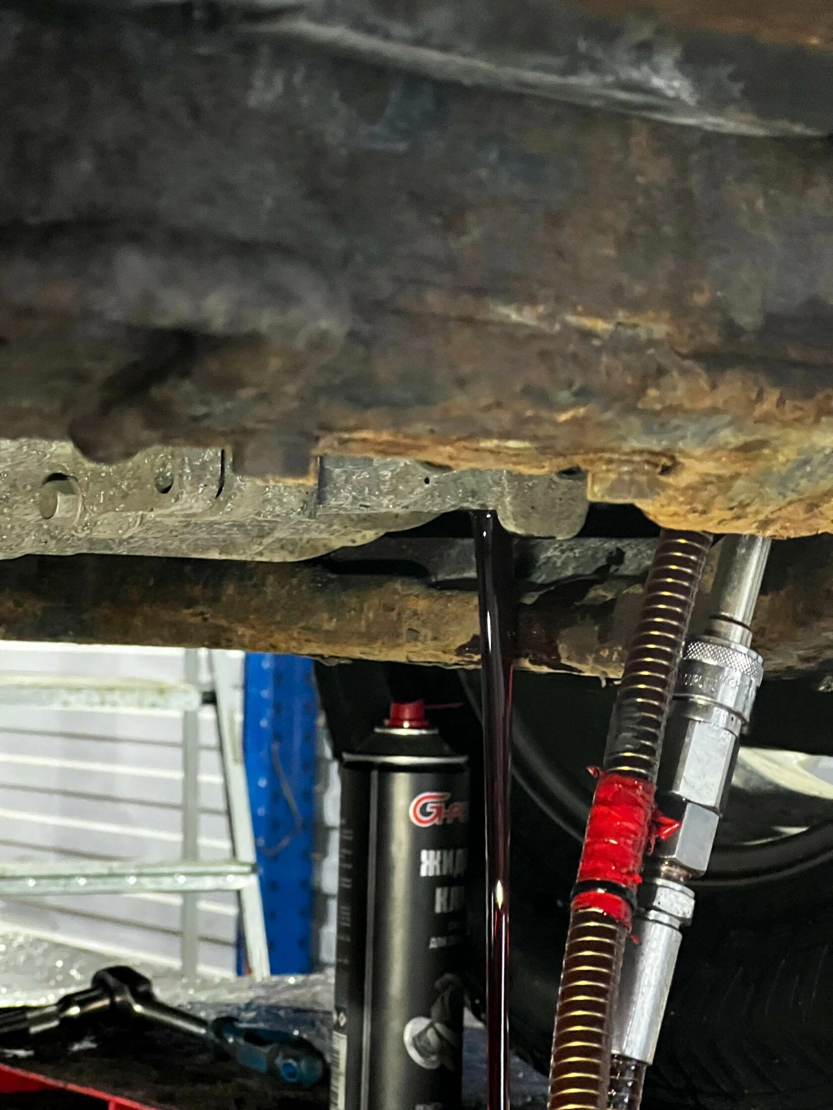 Слив масла из АКПП Hyundai Santa Fe