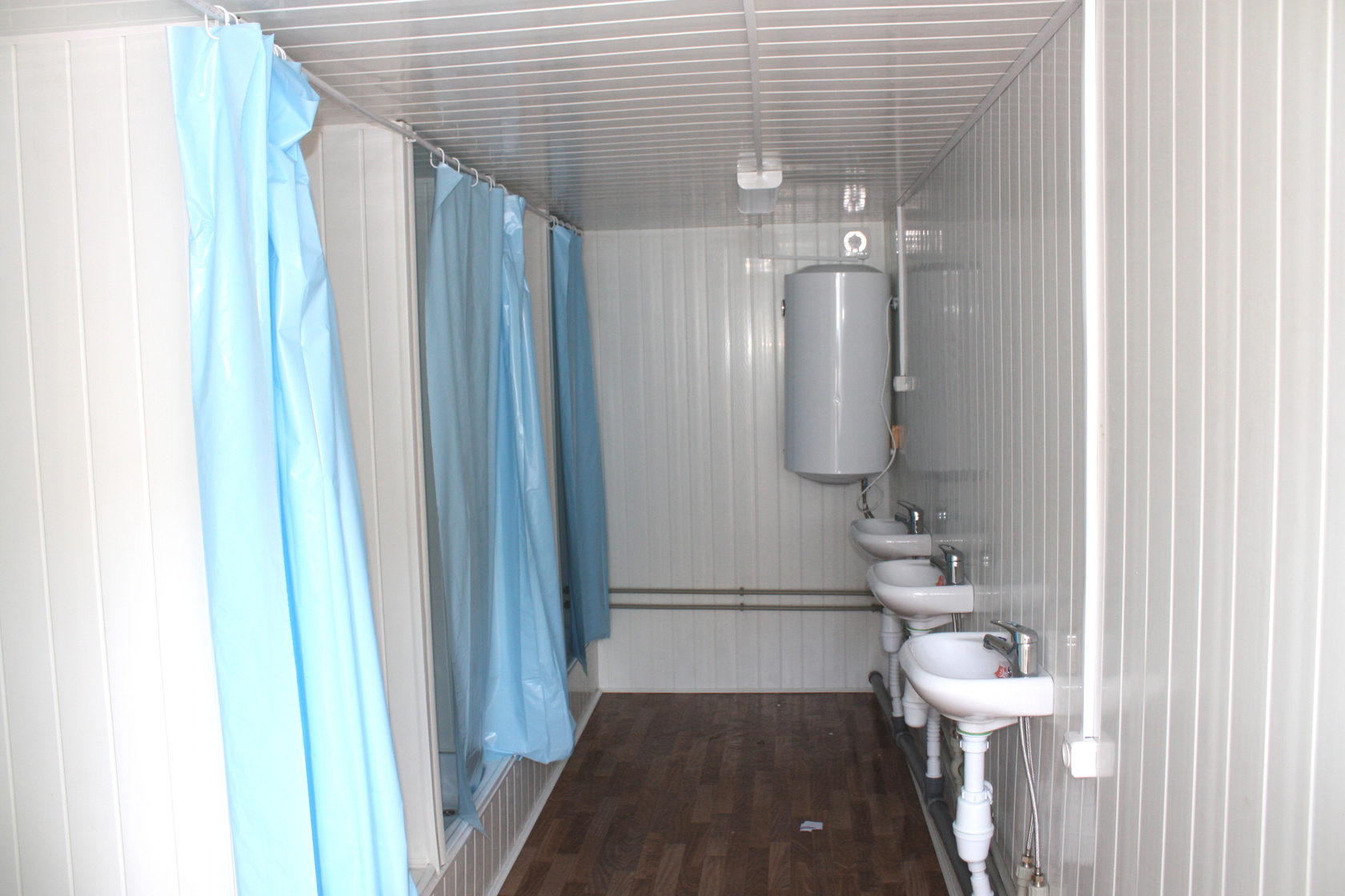 Сантехнический блок контейнер «модуль 5 туалетов»