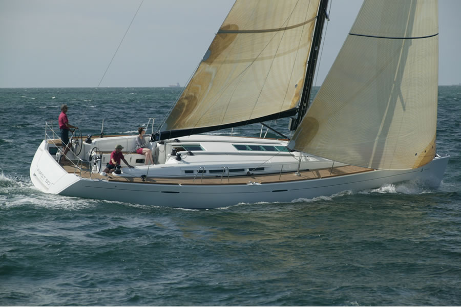 Парусная яхта Beneteau First 50 — полет в первом классе