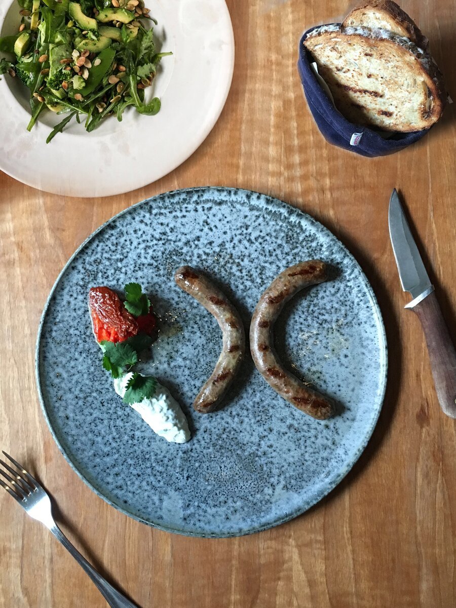 Салат «Пьемонтский» с курицей, грибами и оливками