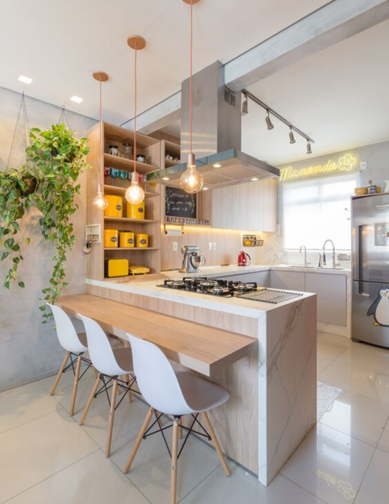 Современный дизайн интерьера предлагает массу хороших идей для владельцев малогабаритных квартир и особенно — кухонь.-5