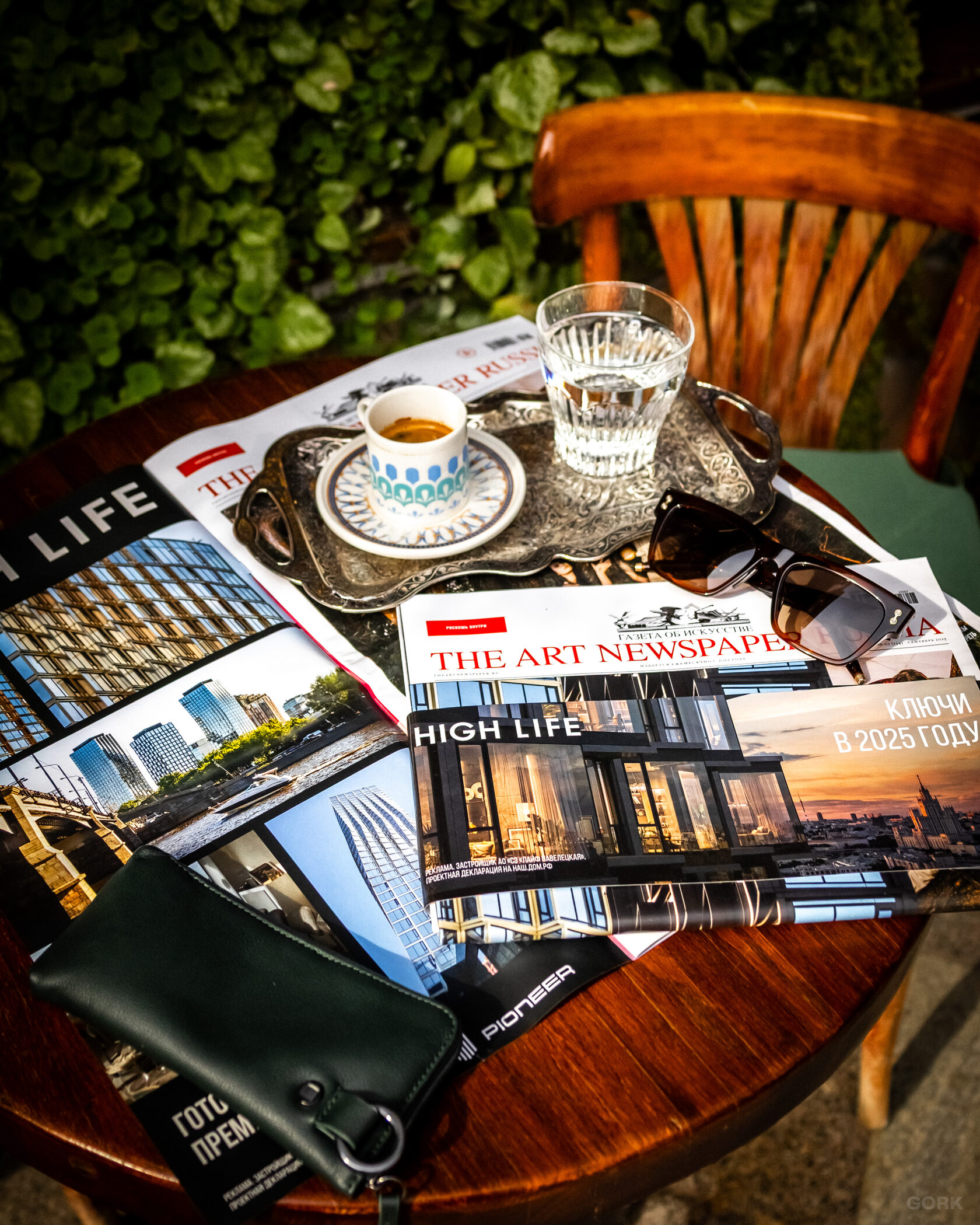 GORK, Фотография из The Art Newspaper Russia с работами Gork Studio