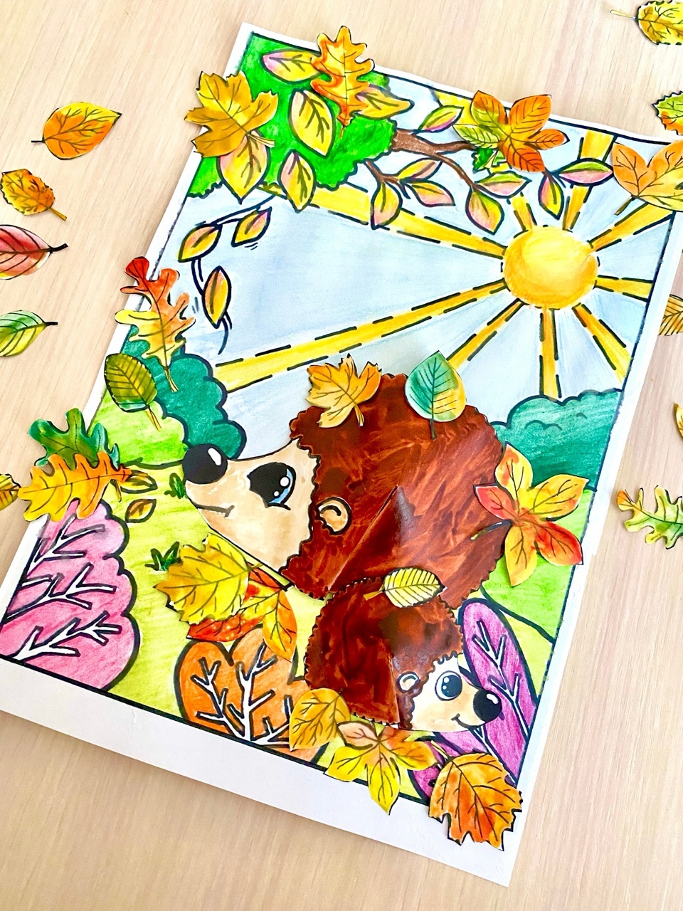 Яркие аппликации из бумаги для детей на тему осень