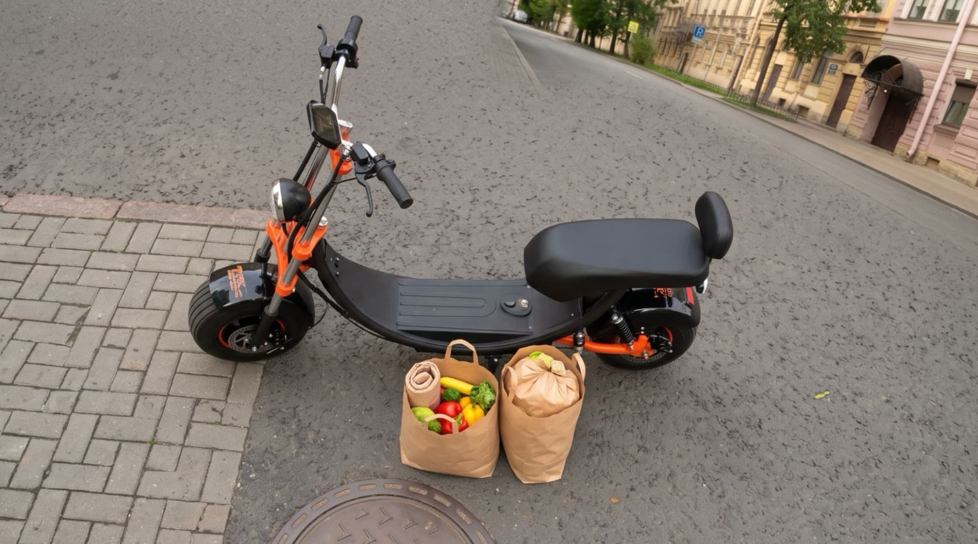 Электроскутер Kugoo C2 Pro с продуктами
