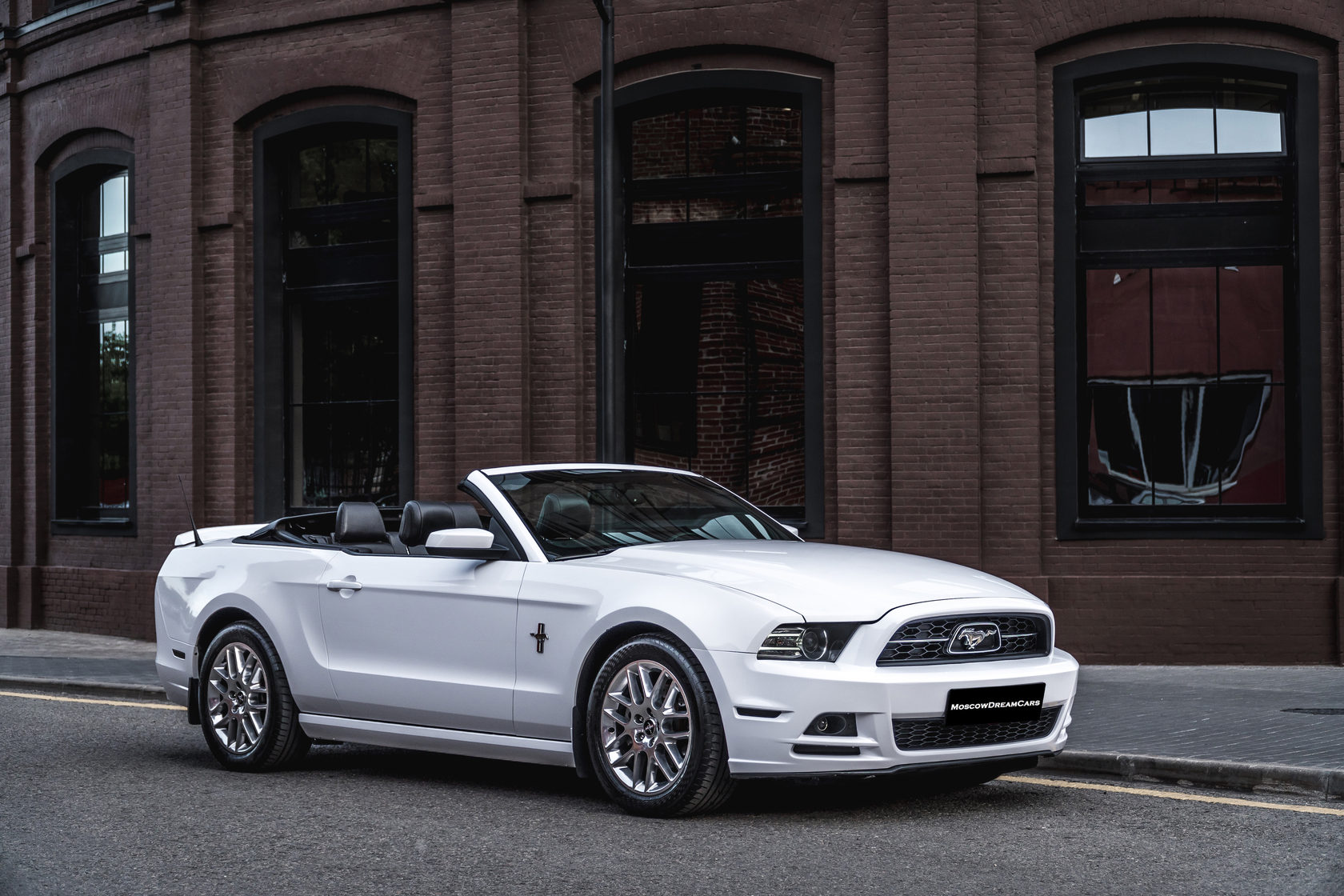 Арендовать кабриолет Ford Mustang