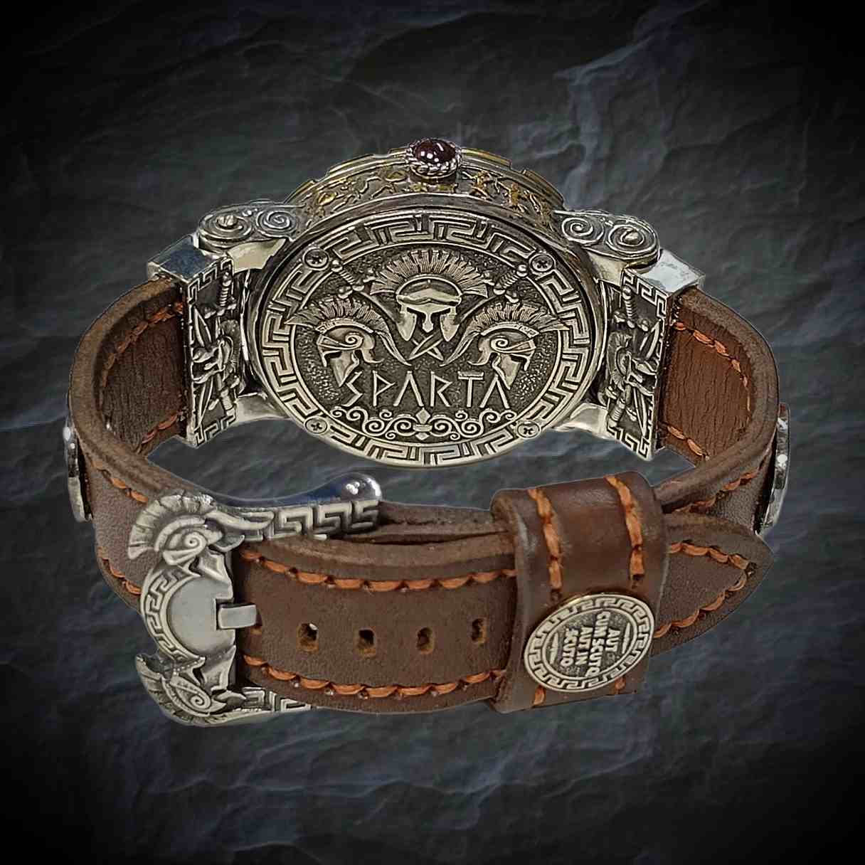 наручные именные часы на заказ, часы на заказ мужские, брутальные часы.