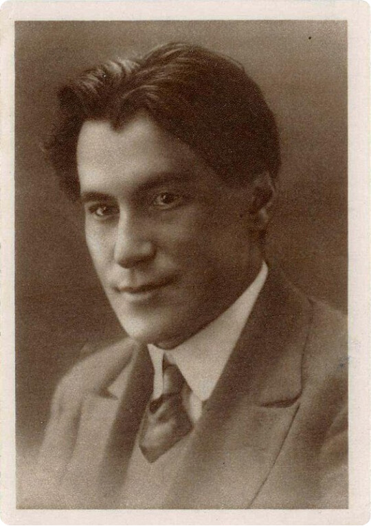 Валентин Катаев. Фотооткрытки из серии «Современные писатели». 1934