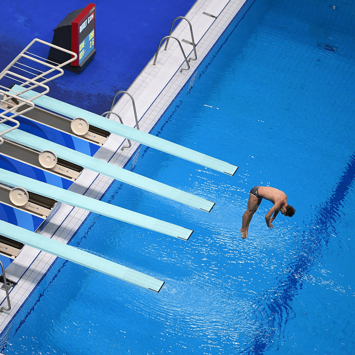 sistema-sudeystva-dlya-pryzhkov-v-vodu