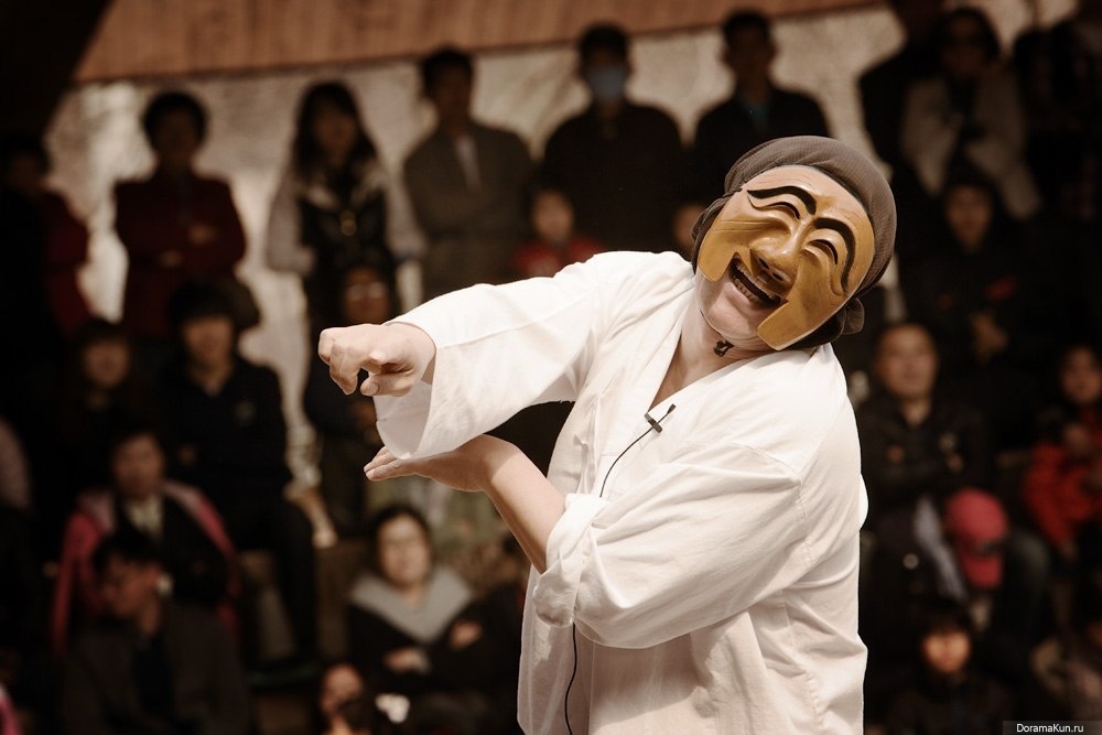 Пасха в корее 2024. Хахве Южная Корея маски. Корейские традиционные маски Хахве. Маска Хахва Корея. Театральные маски Корея.