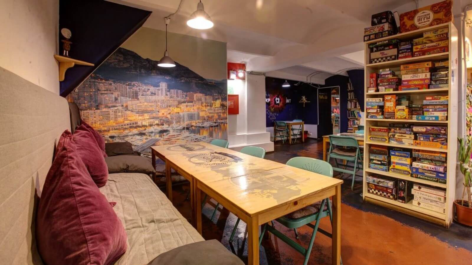 Антикафе интерьер. Антикафе с проектором москва. Checkpoint мясницкая. Checkpoint мясницкая. Checkpoint мясницкая.