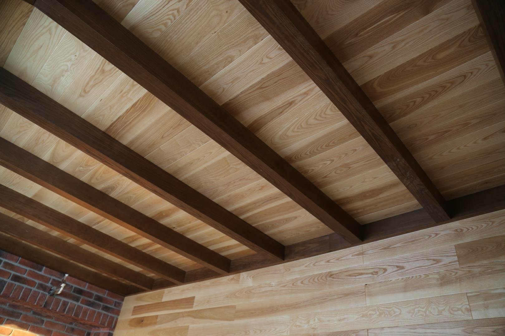 деревянный потолок раст фото 60