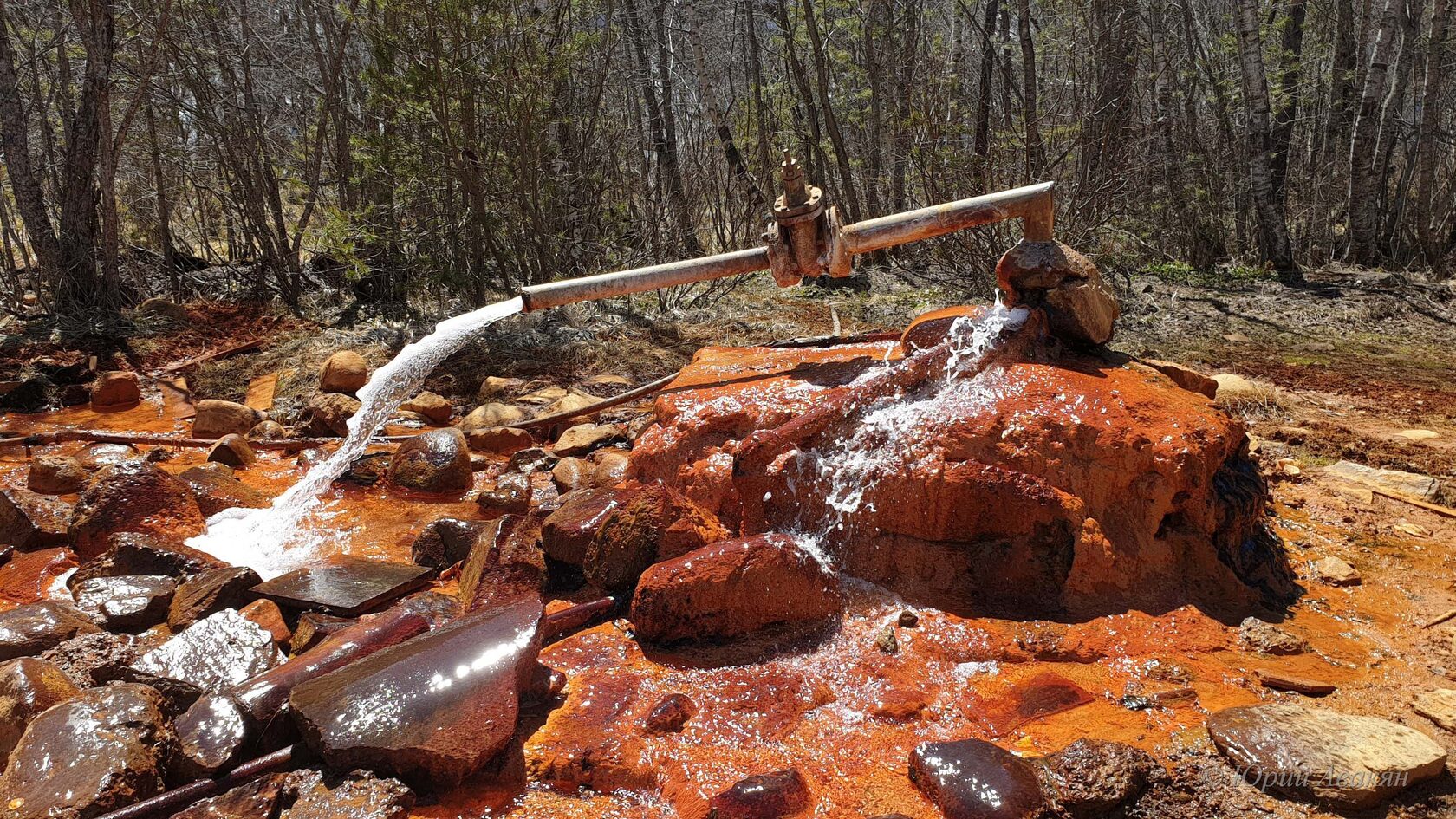 Горный источник