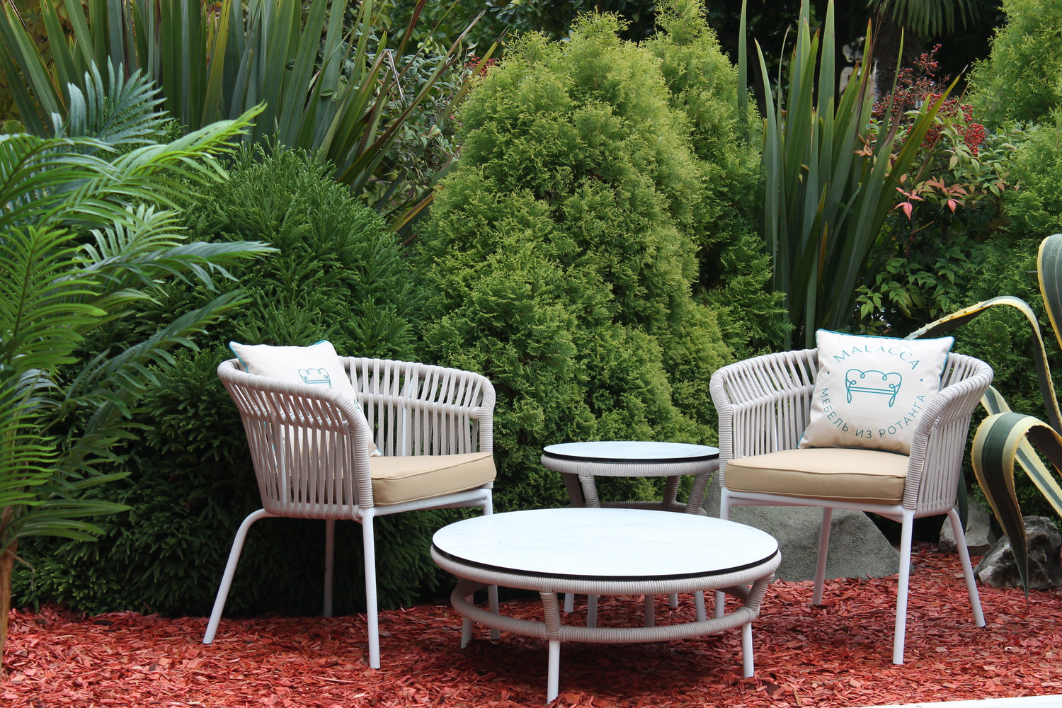 Мебель садовая от Malacca из роупа для открытых пространств
