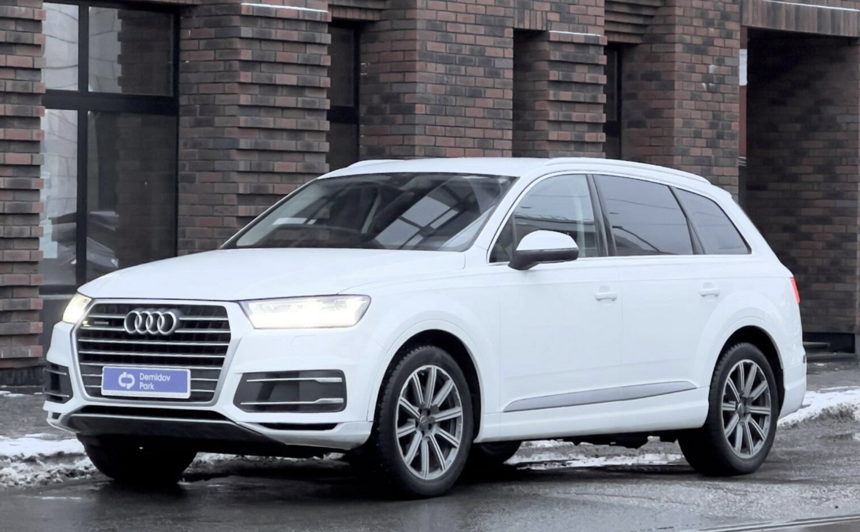 Аренда Audi Q7 в Нижнем Новгороде ДемидовПарк автопрокат