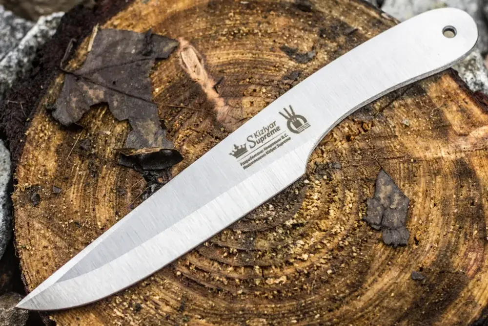 Osetr throwing knife profile and brushed satin finish