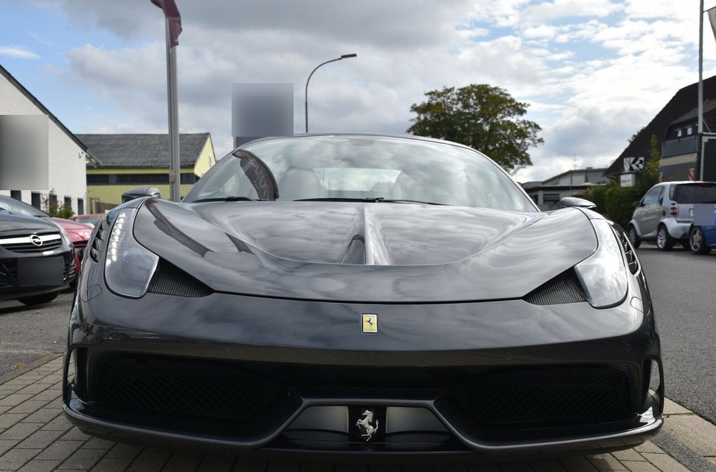 Ferrari 458 черная