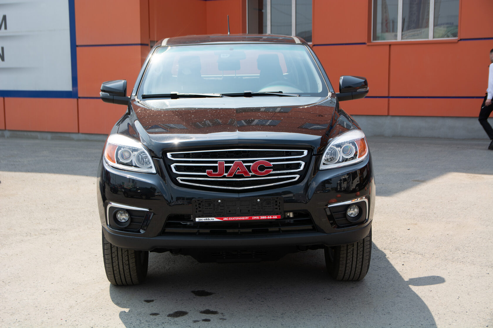 Дилеры jac екатеринбург. Haval h6 i 1.5 at (143 л.с.) серебристый с пробегом на снегу. Джак т6 кенгурятник на передний. JAC. JAC t6 фотографии.