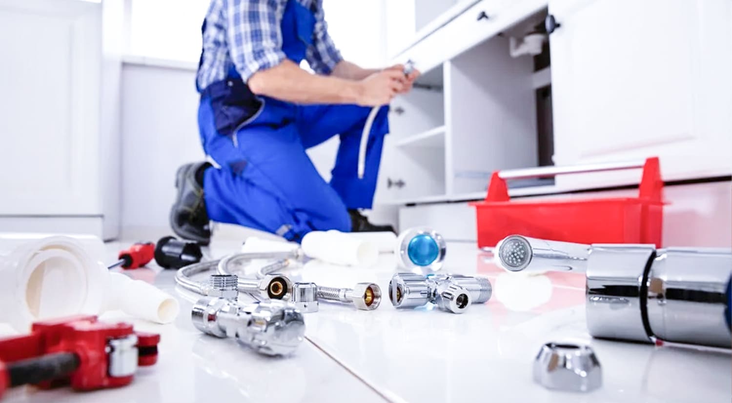 протечка сантехнического узла сантехник