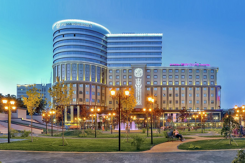 Современный фасад отеля Mercure