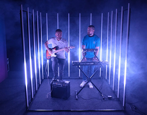 интерактивная неоновая инсталляция в аренду