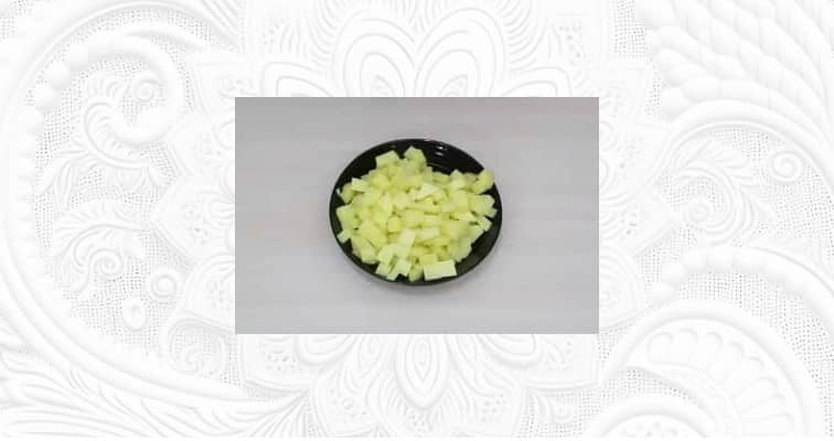 Приготовление щей из квашеной капусты с курицей: шаг 2
