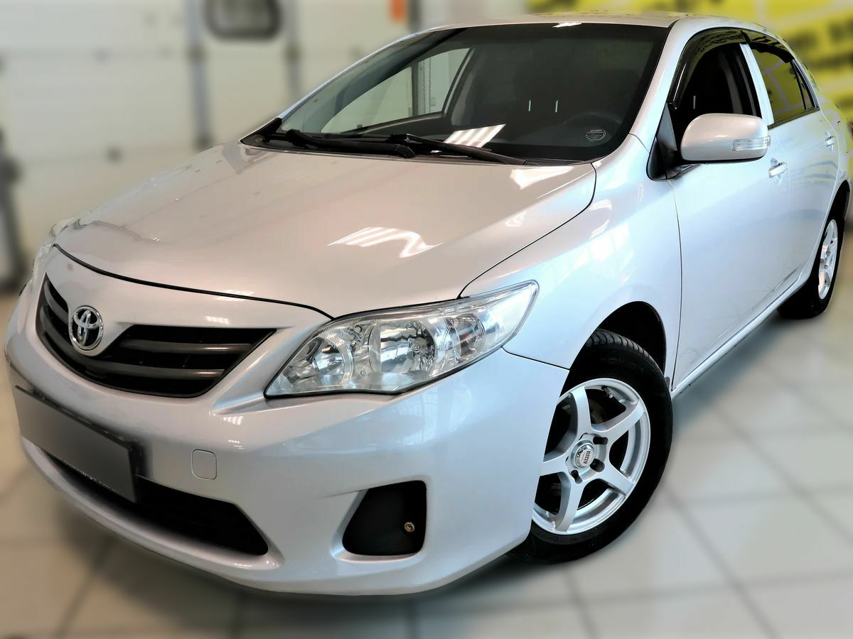 Ремонт королла. Toyota Corolla e150 2011. Toyota Corolla e140 2011. Тойота Королла 2011 год серебристая. Королла 15 года.