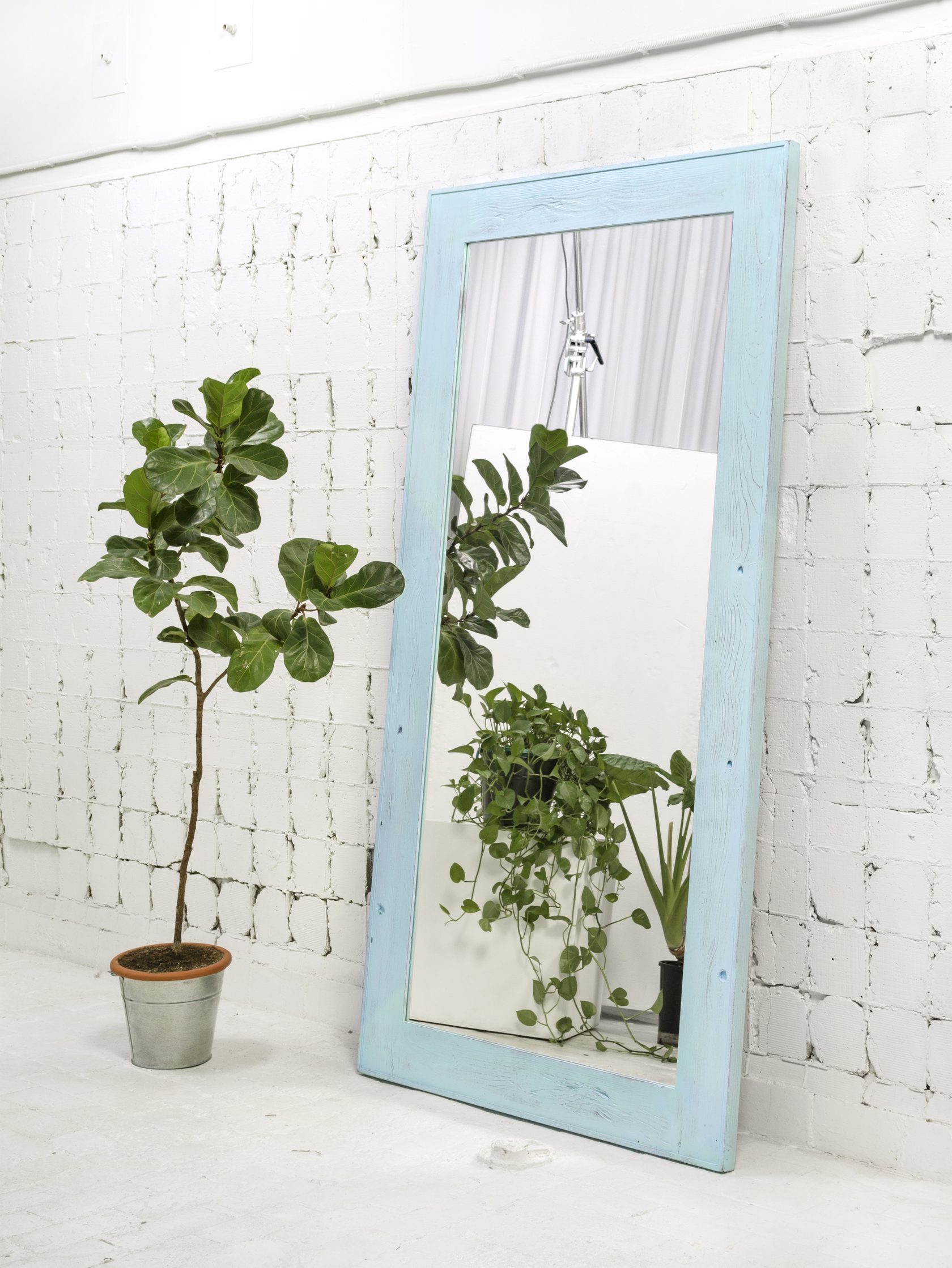 Амбарная доска. Голубой цвет. Цена снижена.