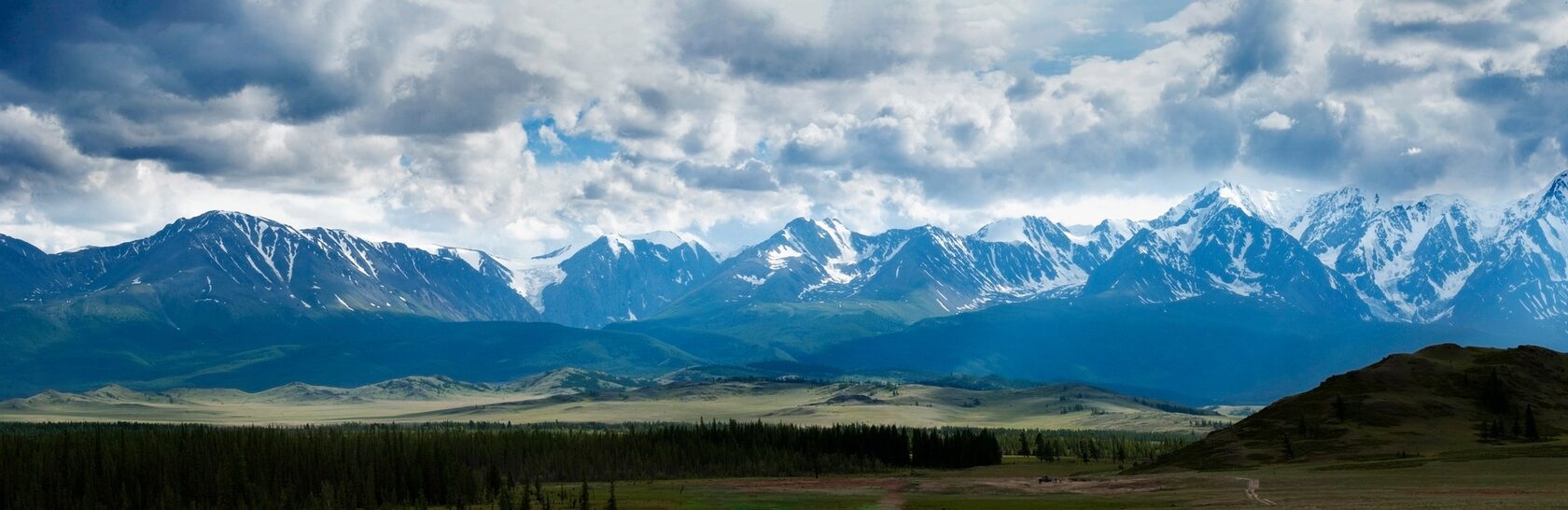 Горы Алтая панорама фото
