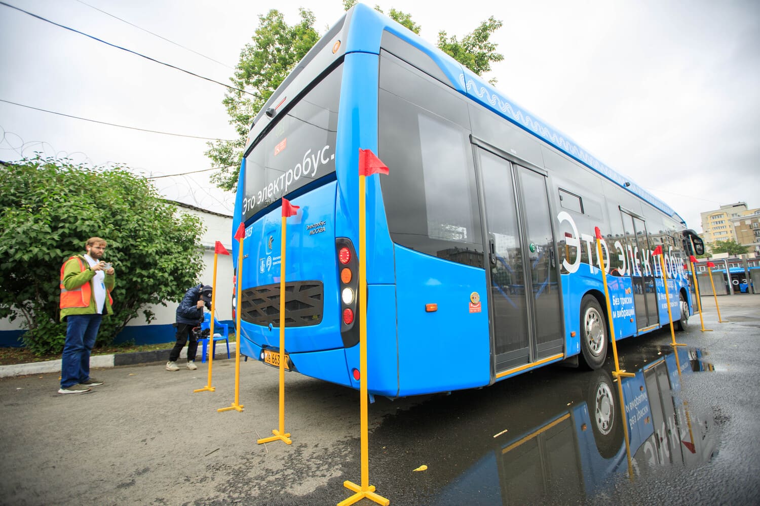 зарядка для электробуса в москве