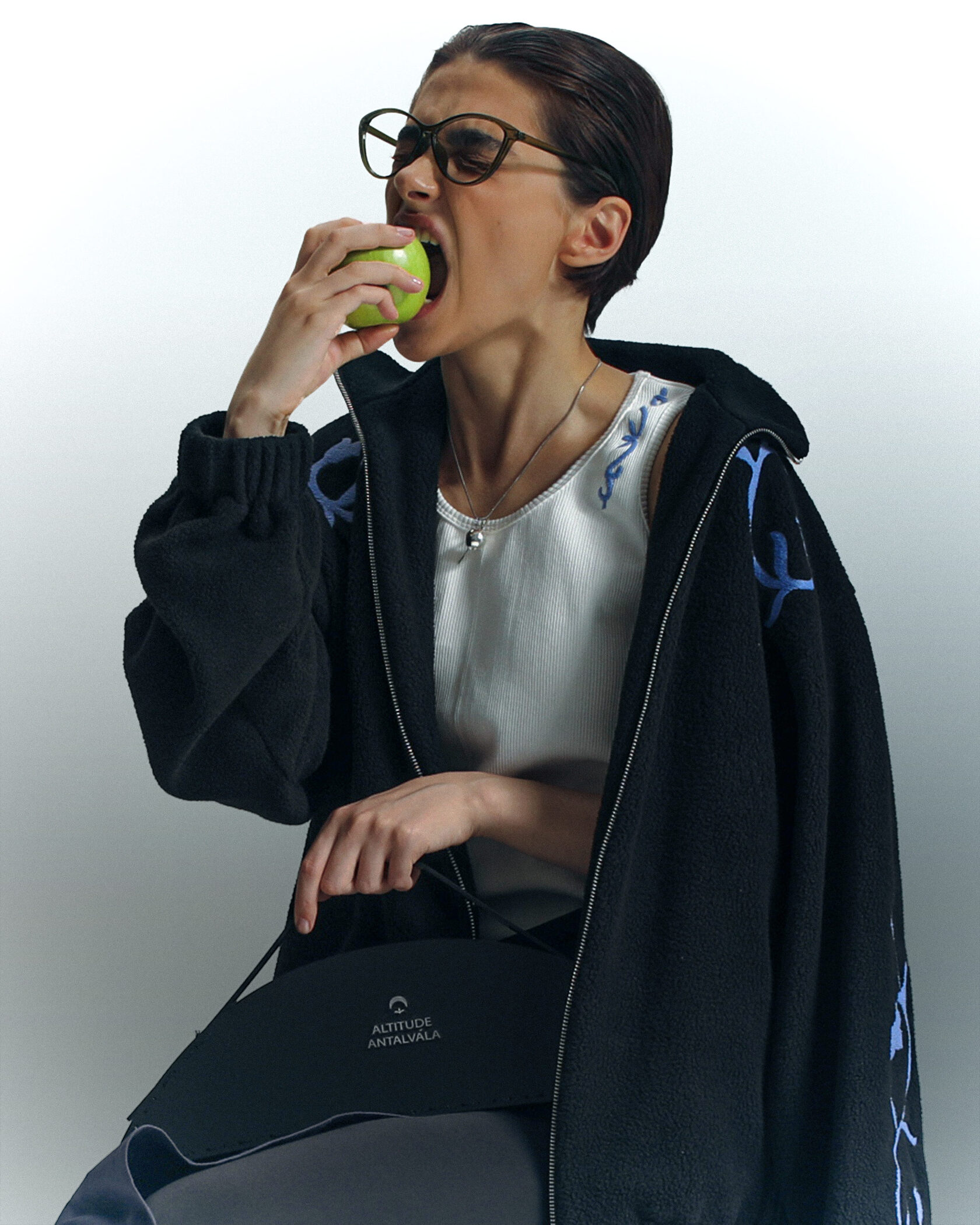 Детали одежды с национальными мотивами в современном прочтении