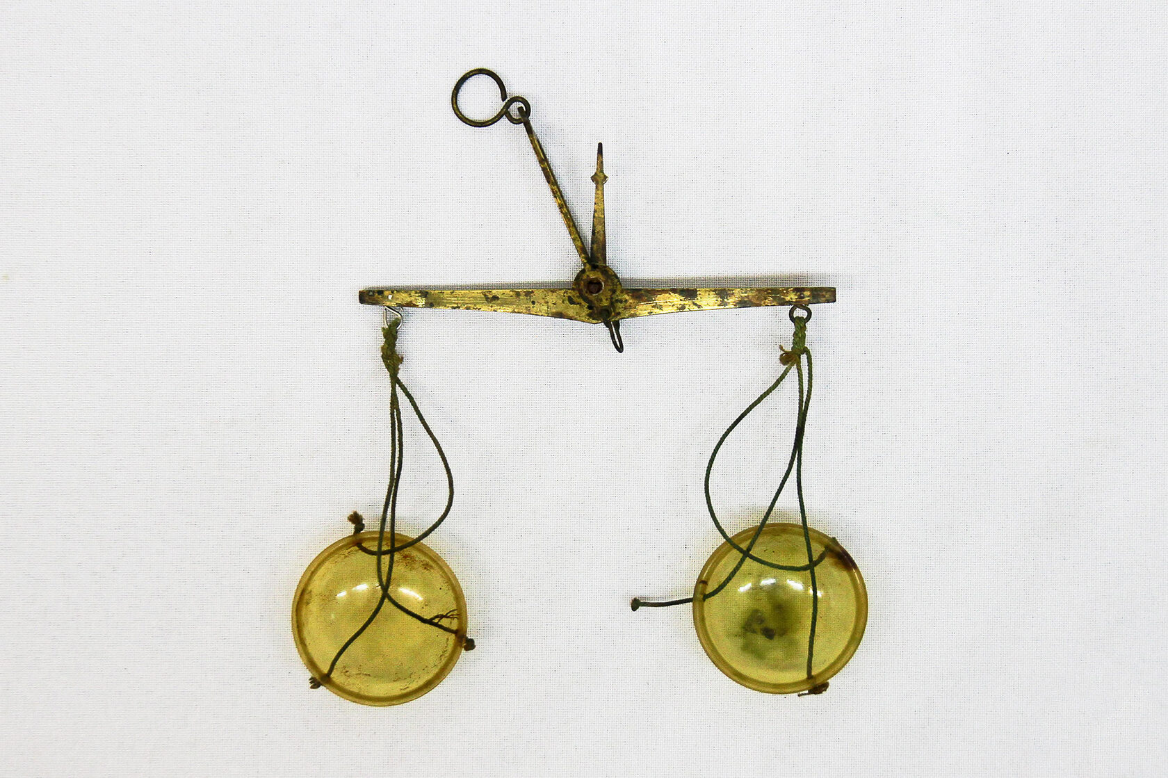 Аптекарские весы