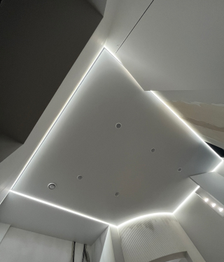 Парящий потолок