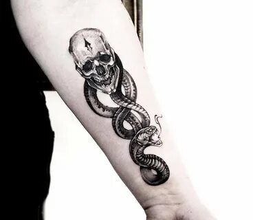 Тату Змея: Значение для Мужчин и Женщин | TattooAssist