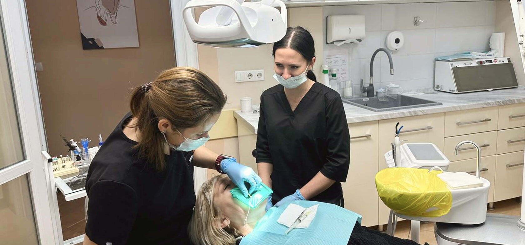 Профессиональное лечение кариеса в Луганске