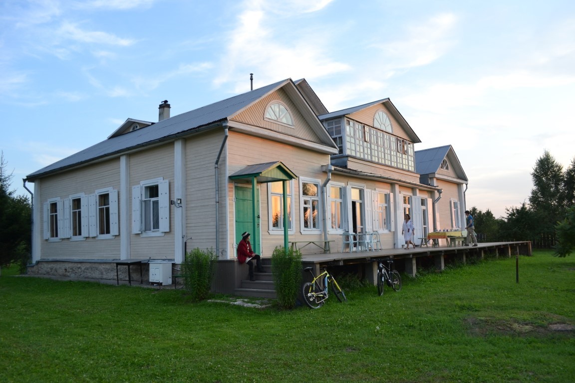 Снять дом-усадьбу Петрушово - Domaine Petrouchovo, Ryazan, dirigé par Irène  Commeau.