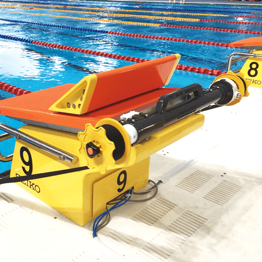 ustroystvo-dlya-starta-na-spine-v-basseyna-seyko